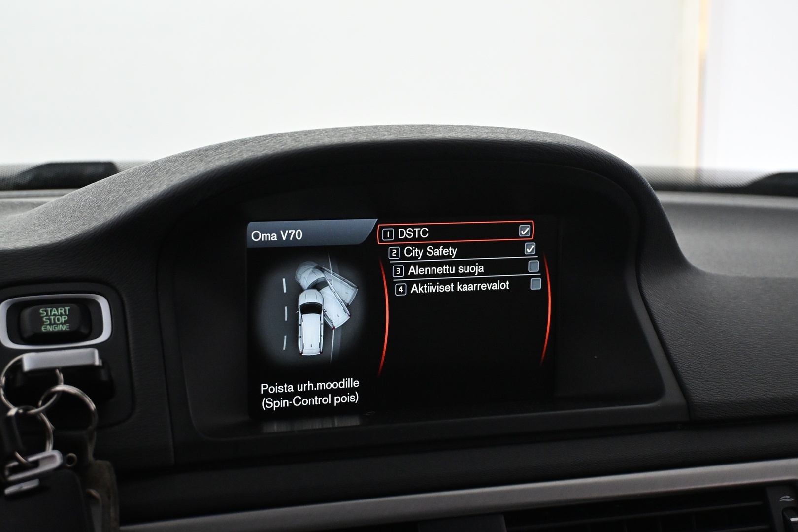 VOLVO V70 2012
