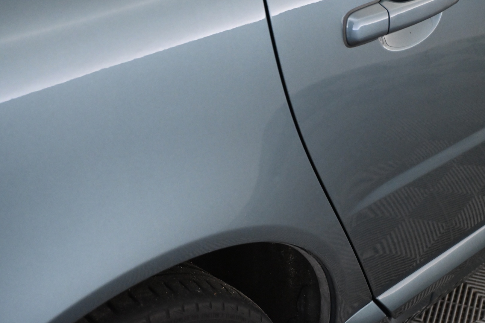 VOLVO V70 2012