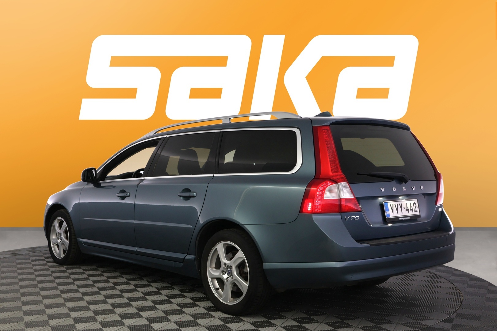 VOLVO V70 2012