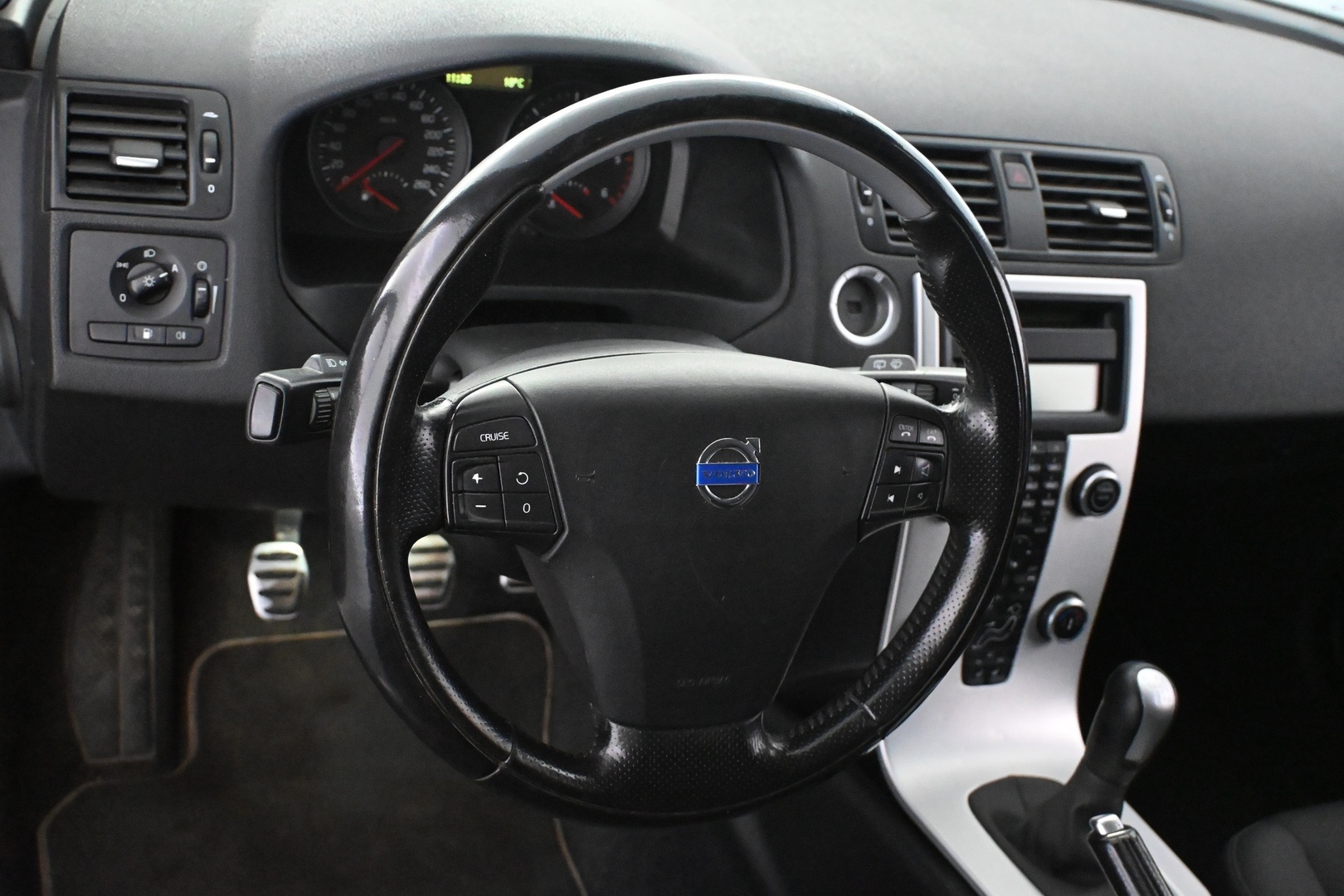 VOLVO V50 2012