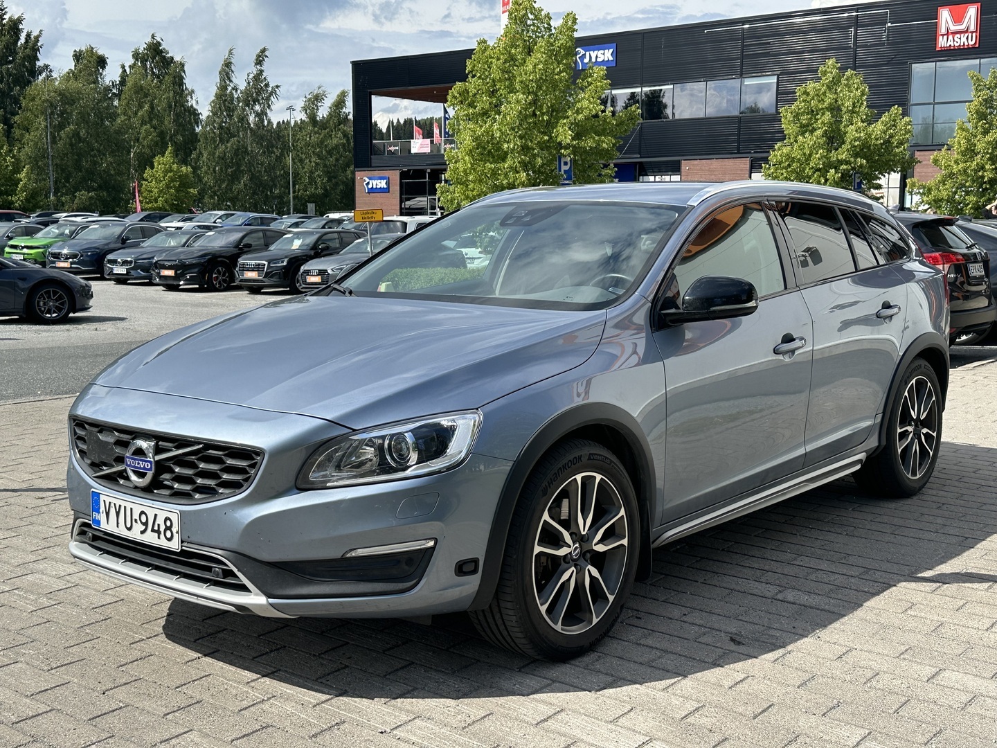 VOLVO V60 Cross Country 2017