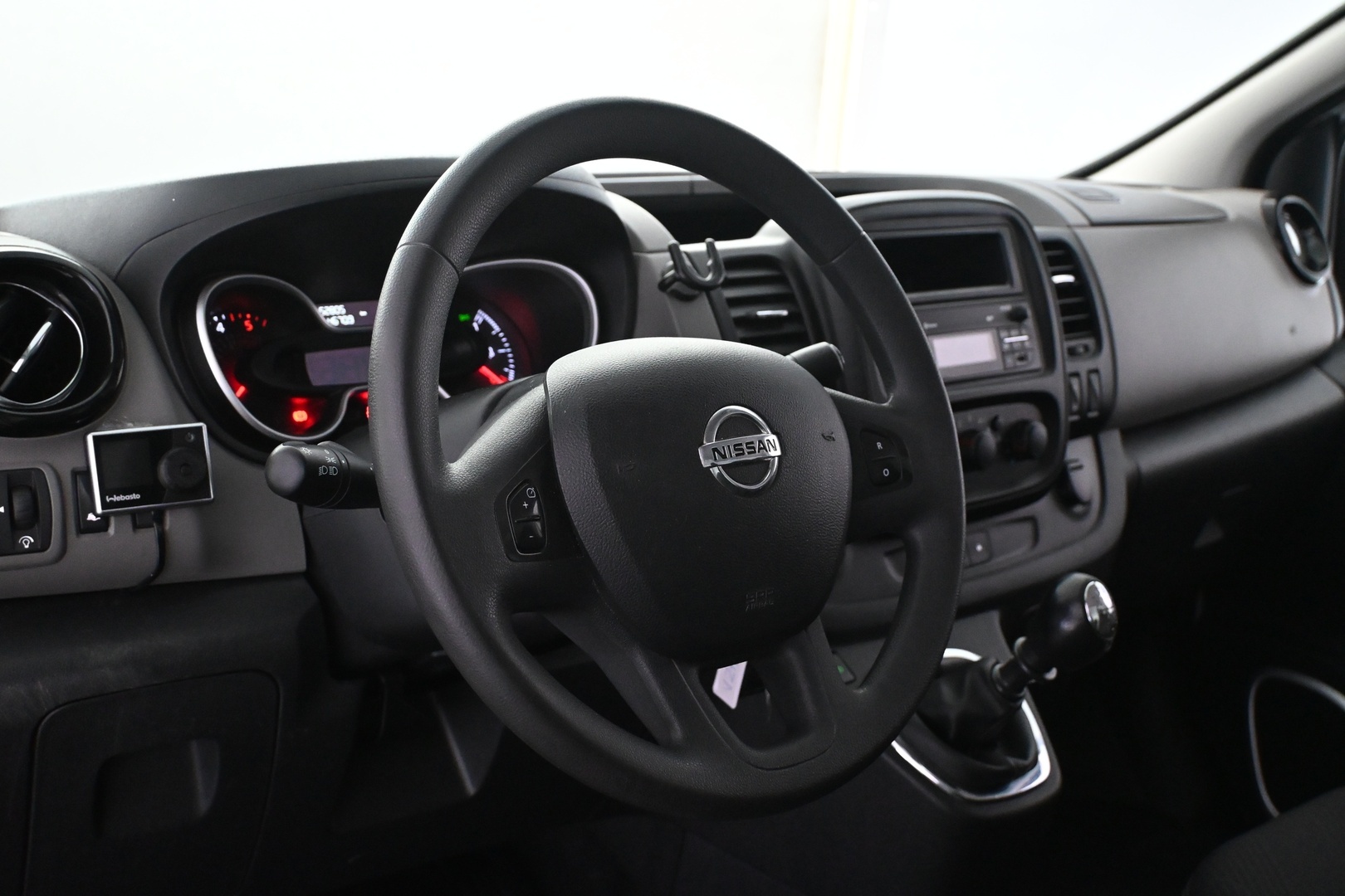 NISSAN NV300 2017