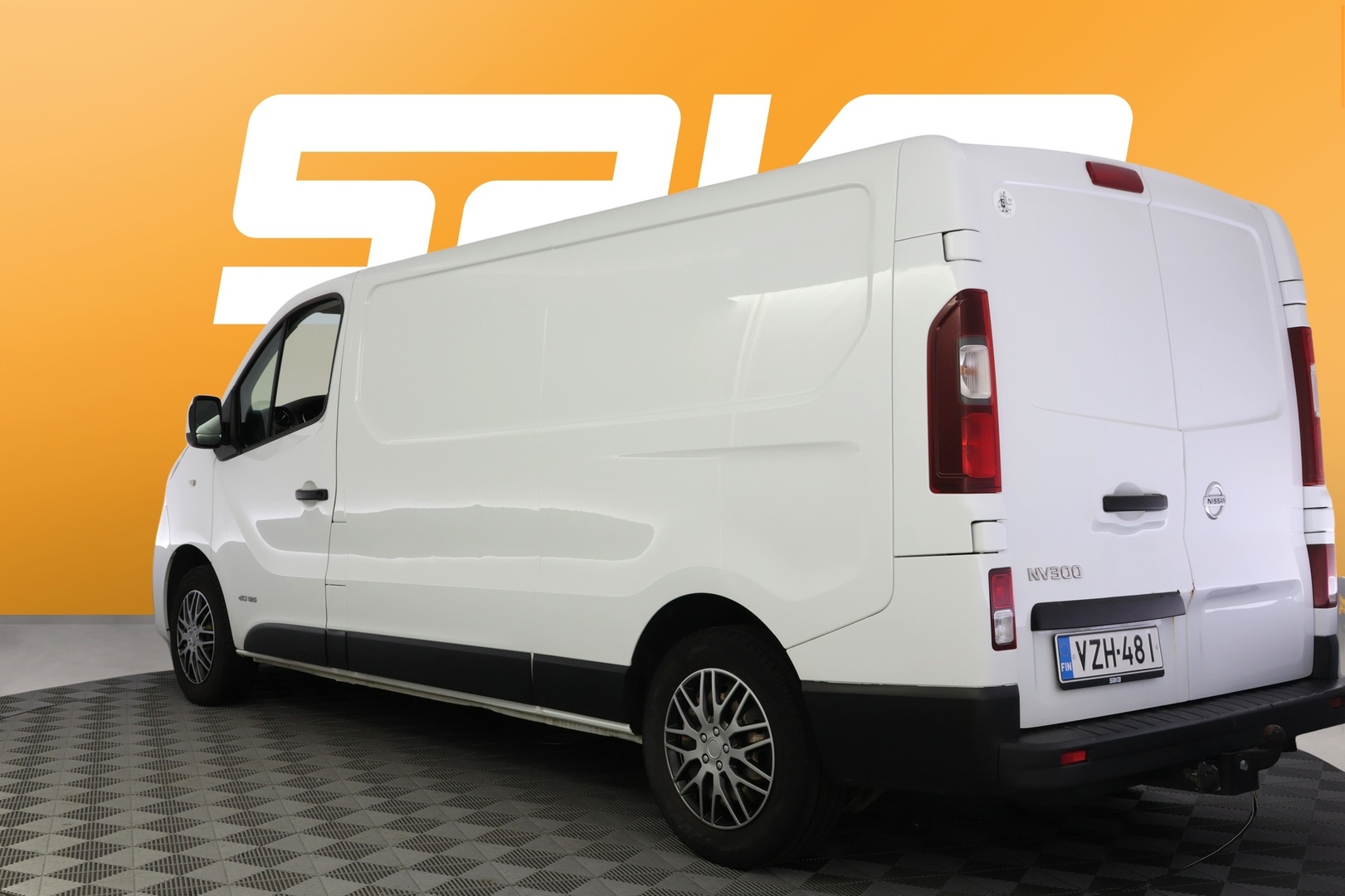 NISSAN NV300 2017
