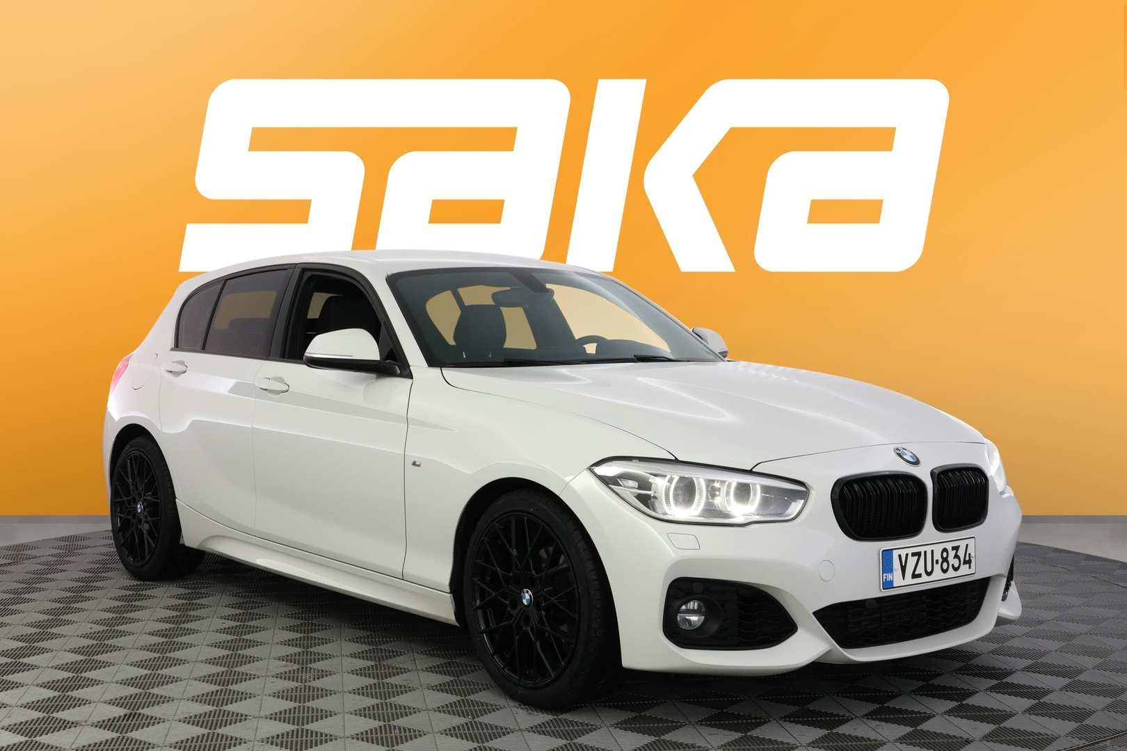 BMW 118 2018
