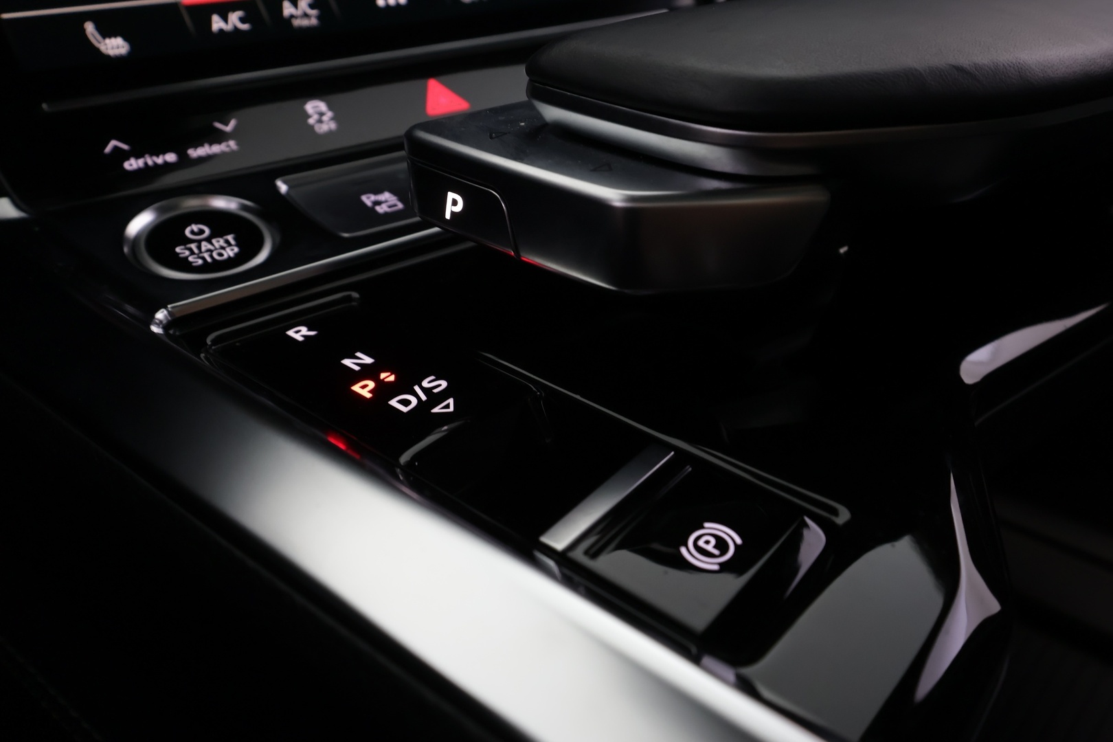 AUDI e-tron 2023