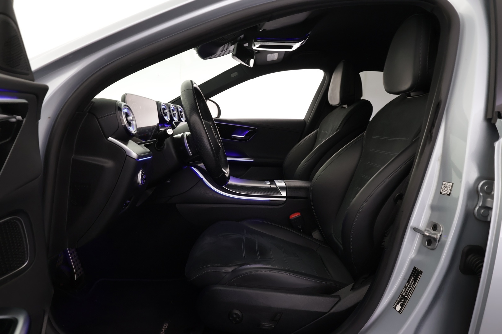 MERCEDES-BENZ C 2023