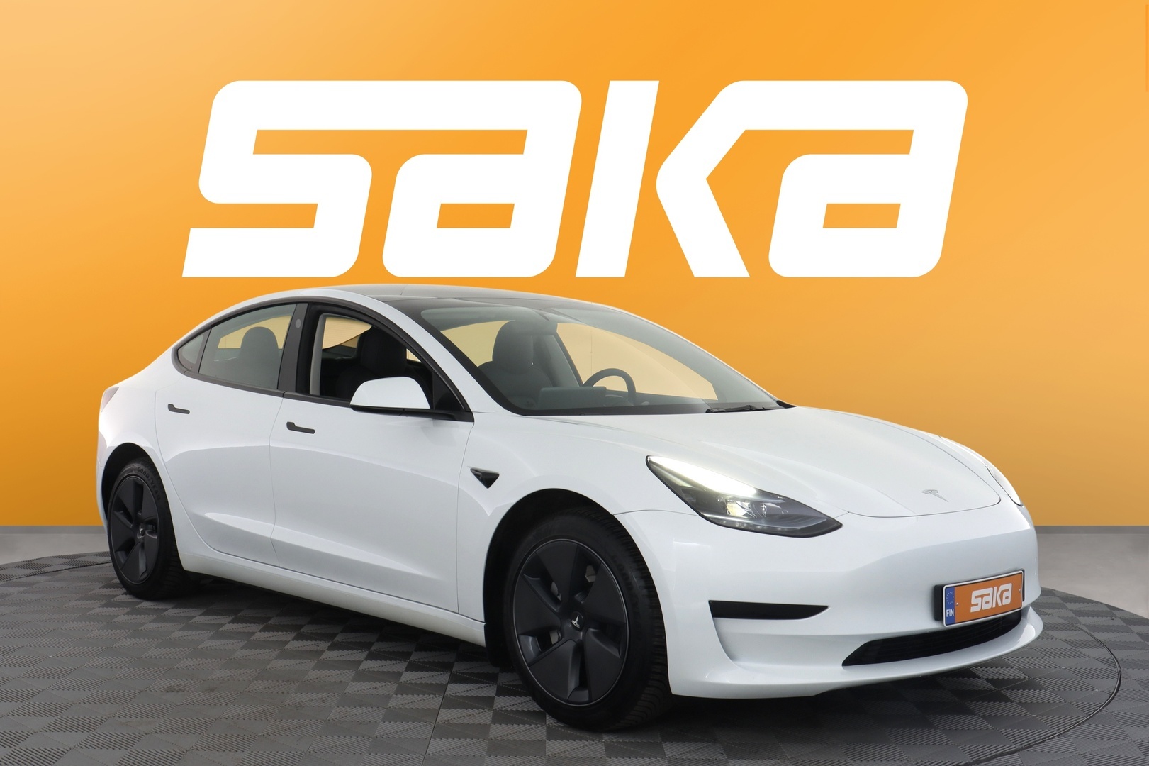 TESLA Model 3 2023
