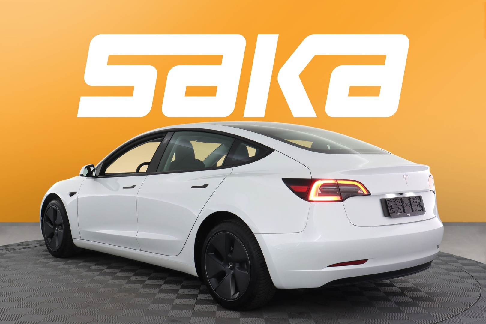 TESLA Model 3 2023