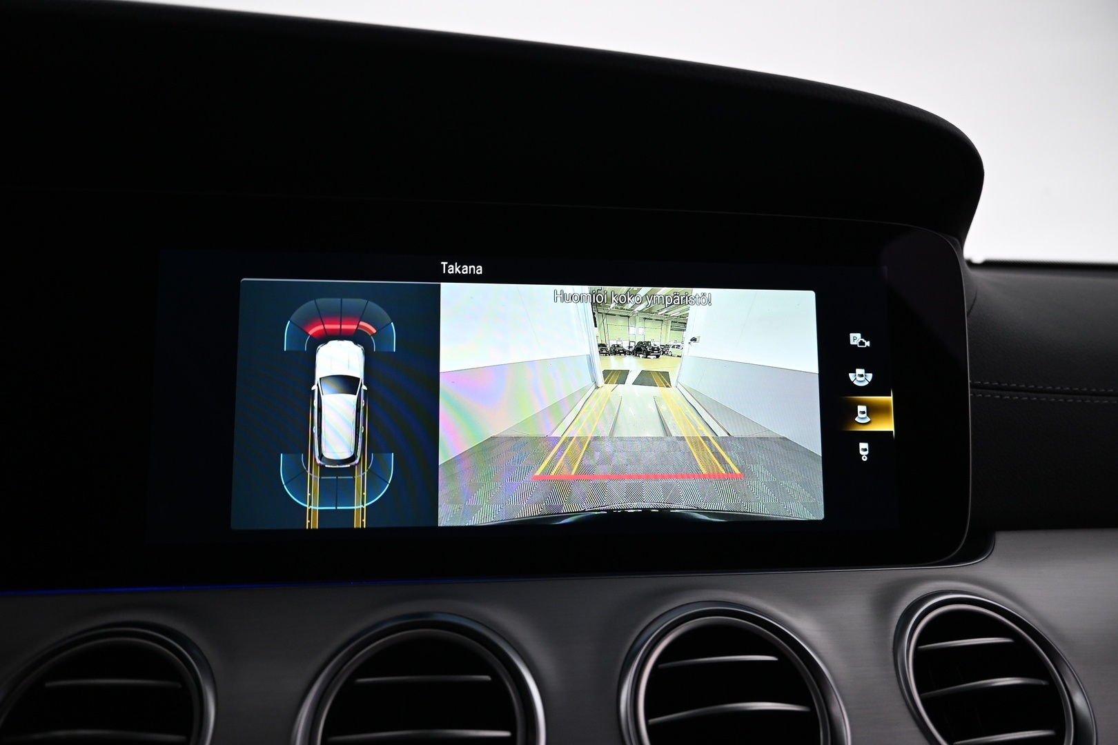 MERCEDES-BENZ E 2023