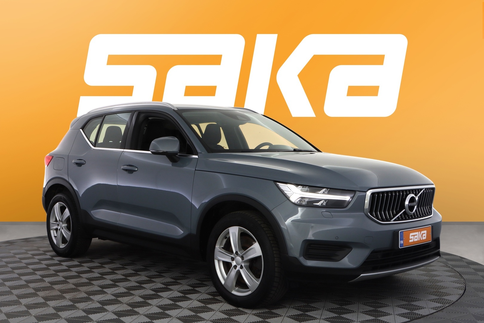 VOLVO XC40 2022