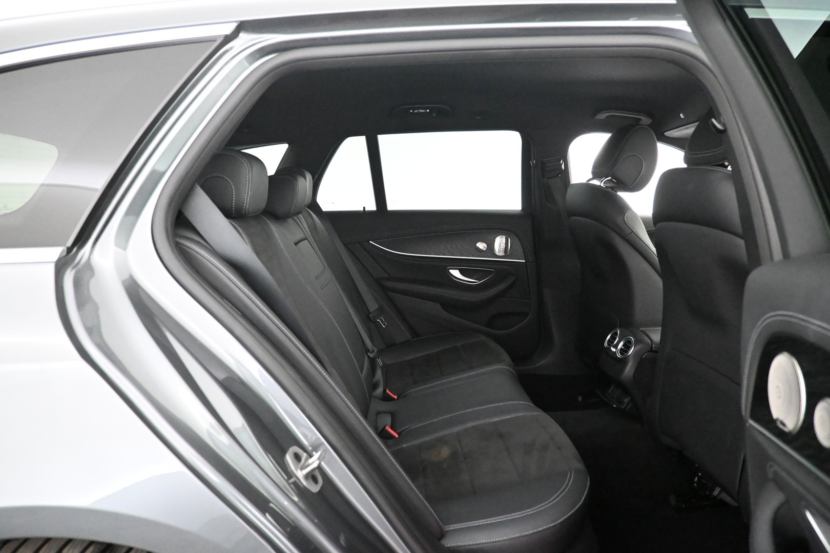 MERCEDES-BENZ E 2022