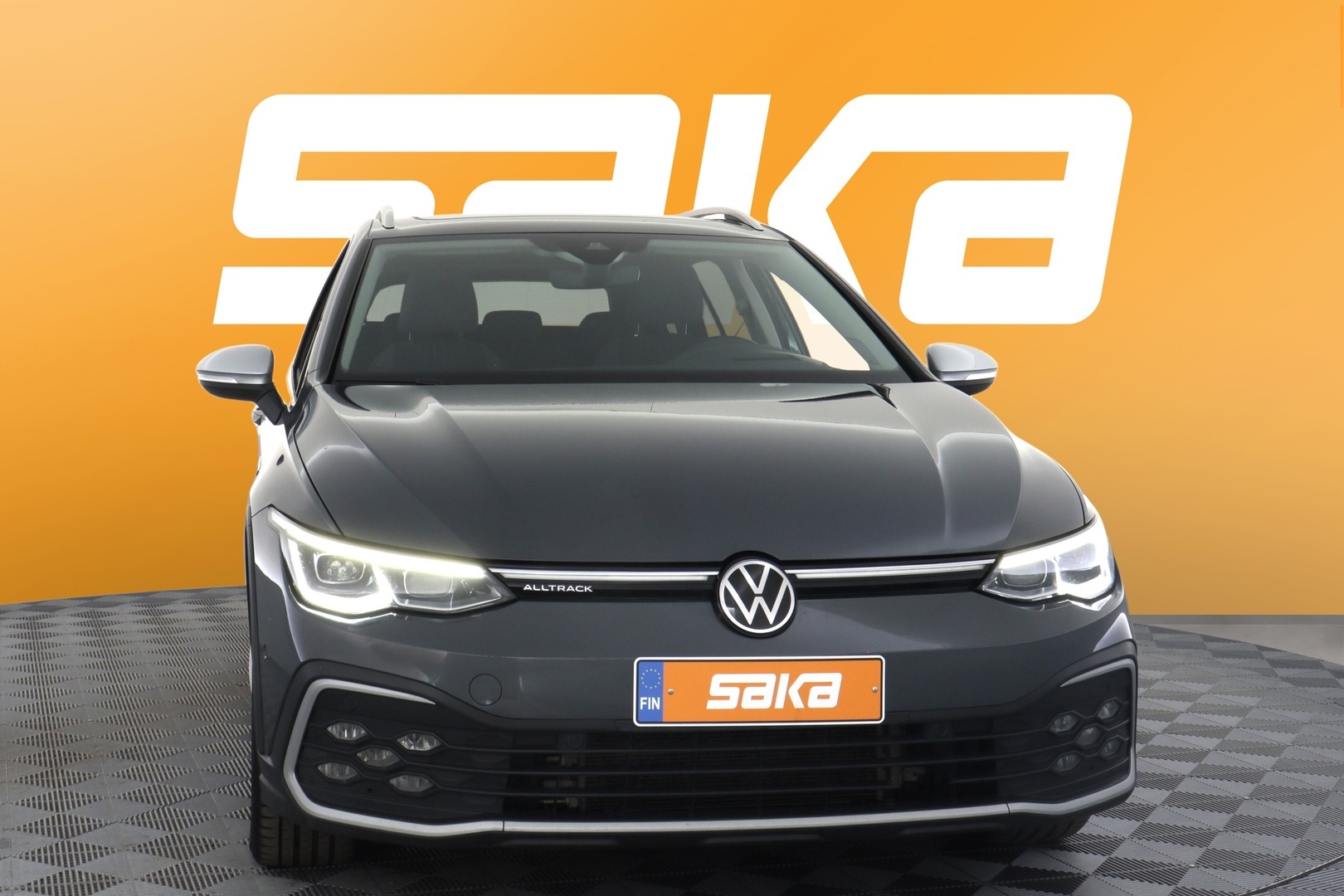 VOLKSWAGEN Golf 2023