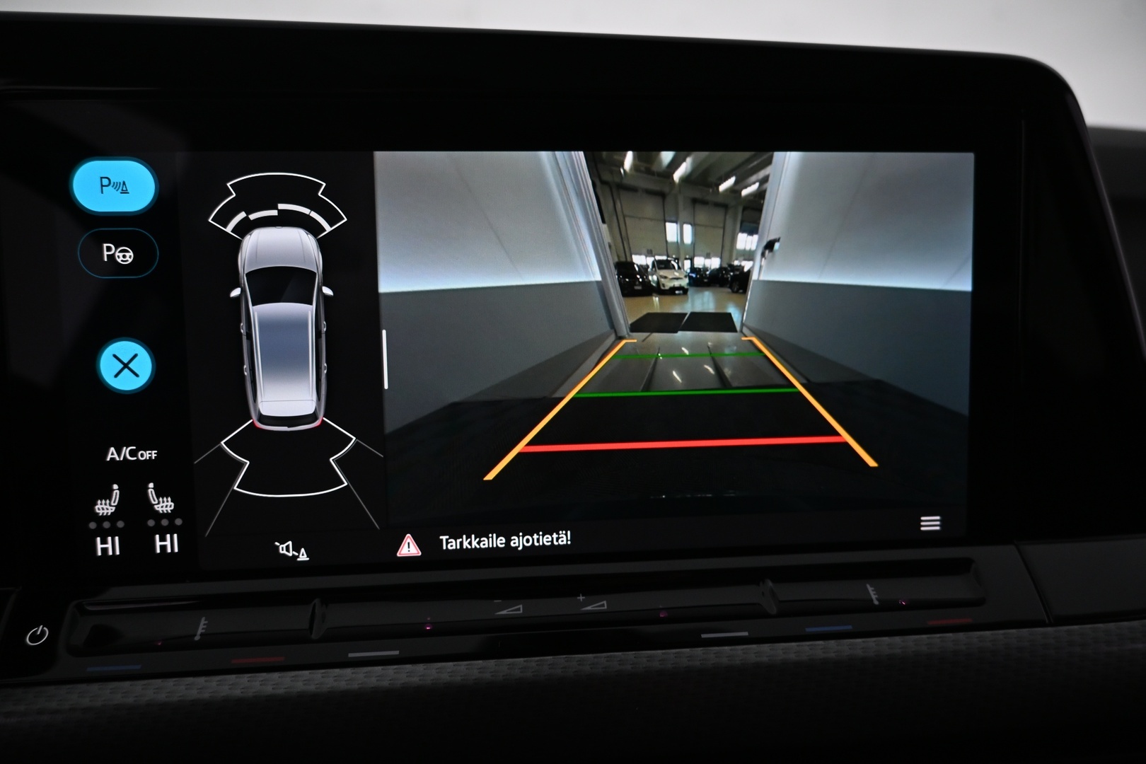 VOLKSWAGEN Golf 2023