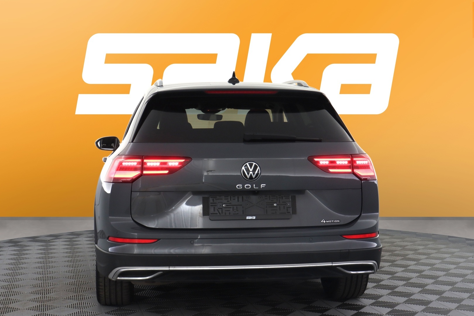 VOLKSWAGEN Golf 2023