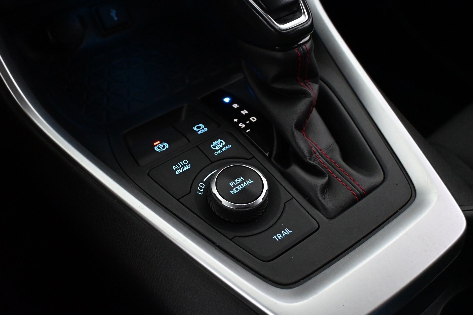 TOYOTA RAV4 Plug-in 2020
