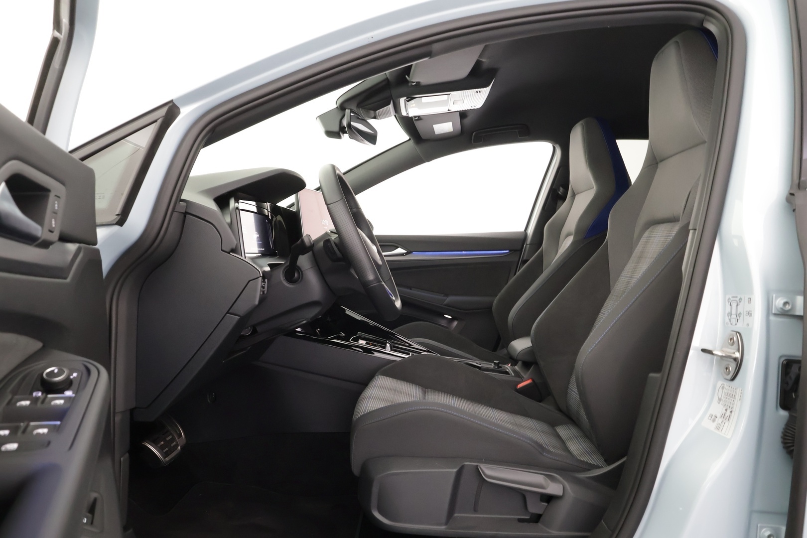VOLKSWAGEN Golf 2026