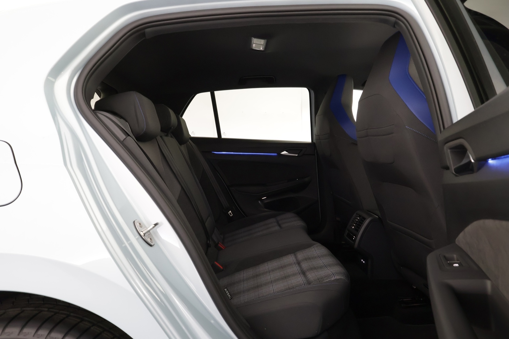 VOLKSWAGEN Golf 2026
