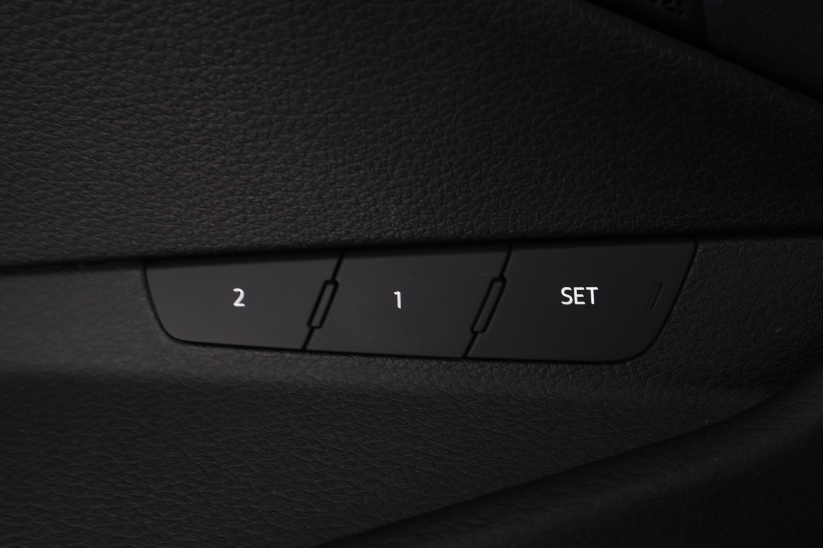 AUDI e-tron 2023