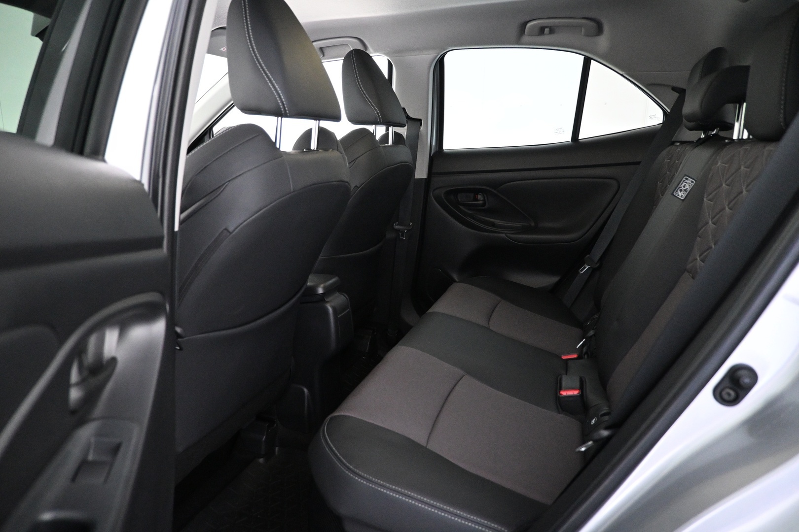 TOYOTA Yaris Cross 2024