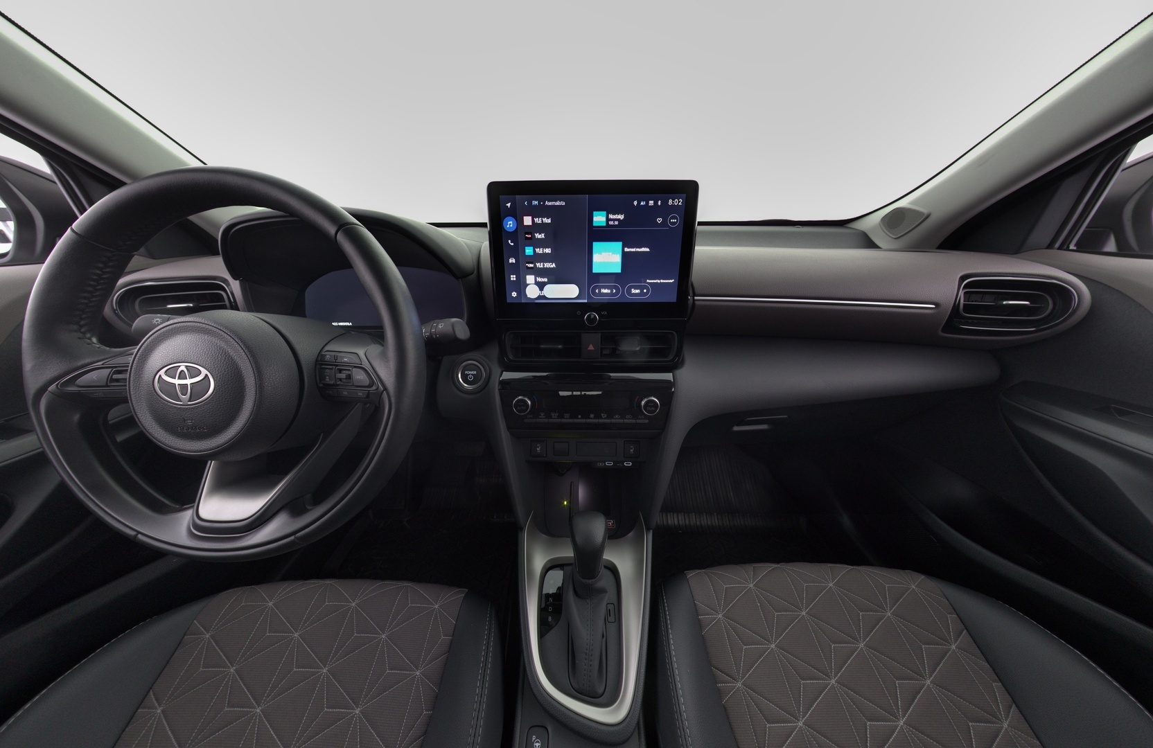 TOYOTA Yaris Cross 2024