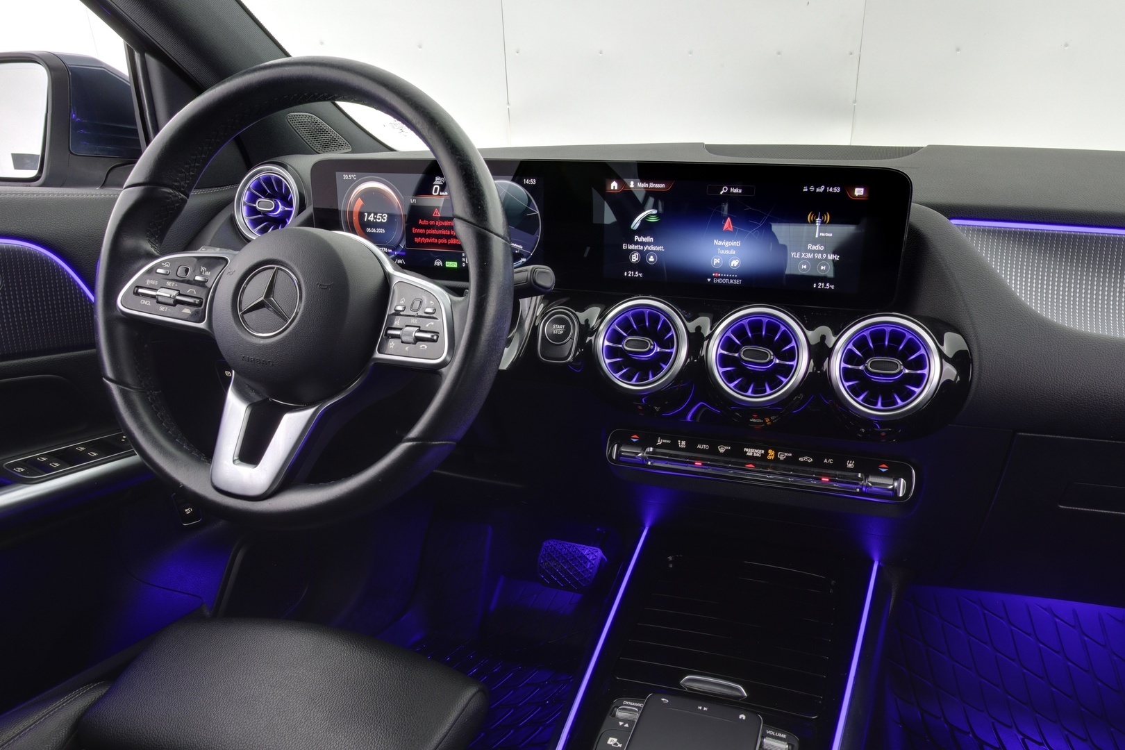 MERCEDES-BENZ EQA 2021