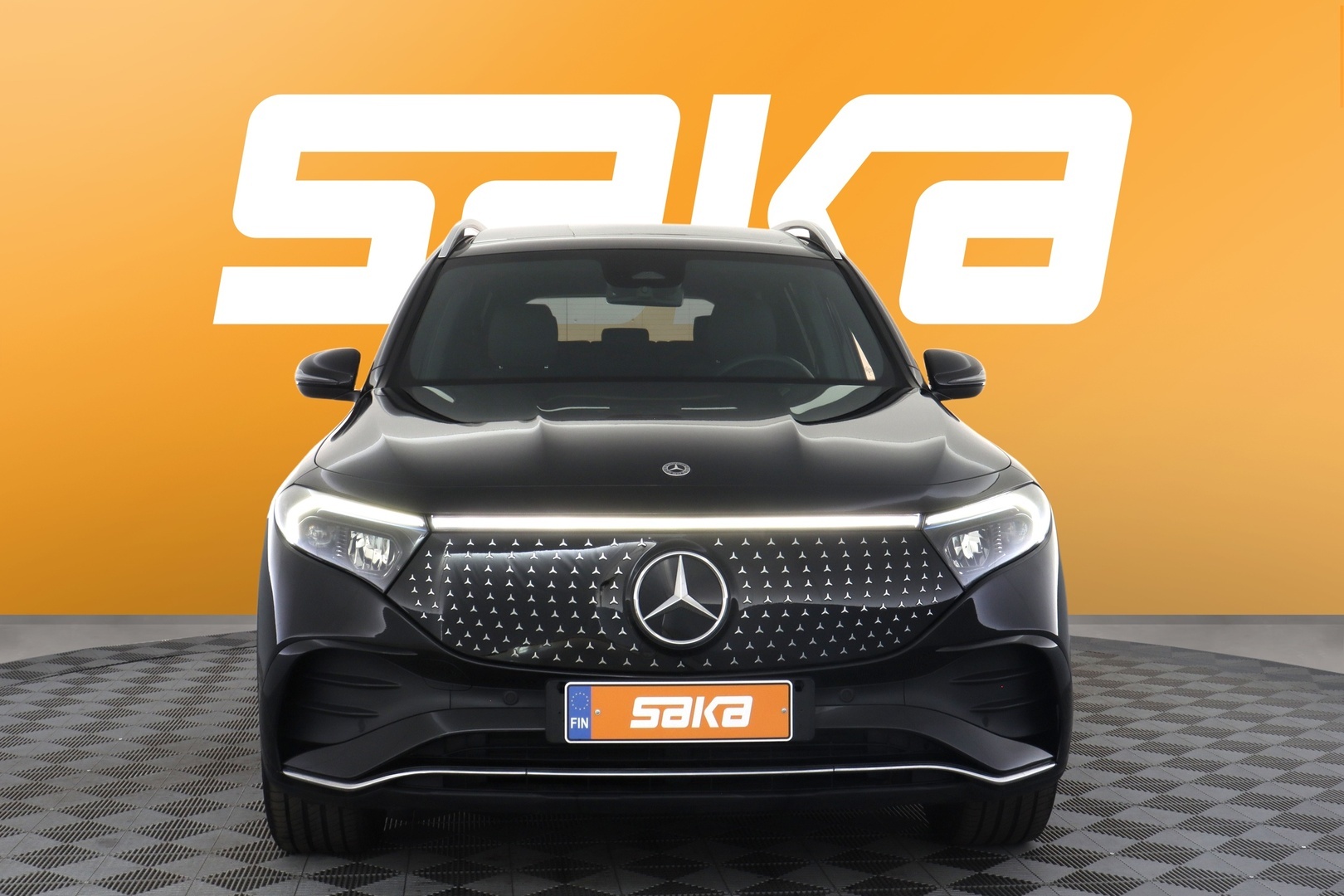 MERCEDES-BENZ EQB 2025