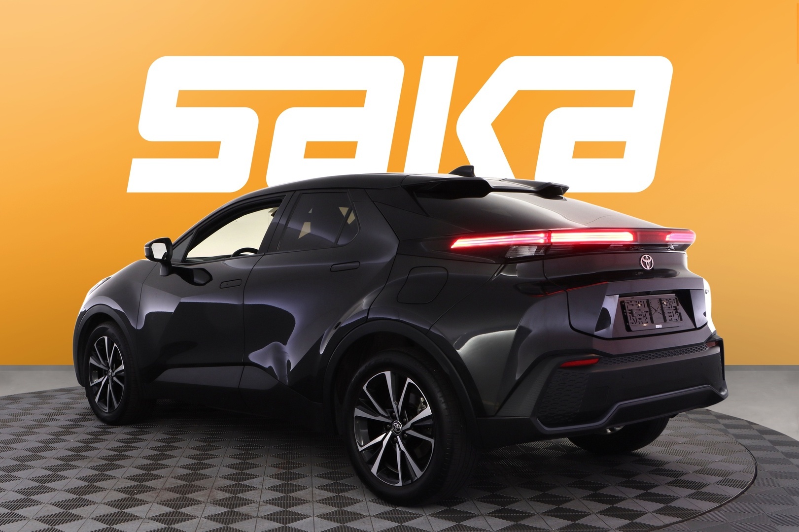 TOYOTA C-HR 2024