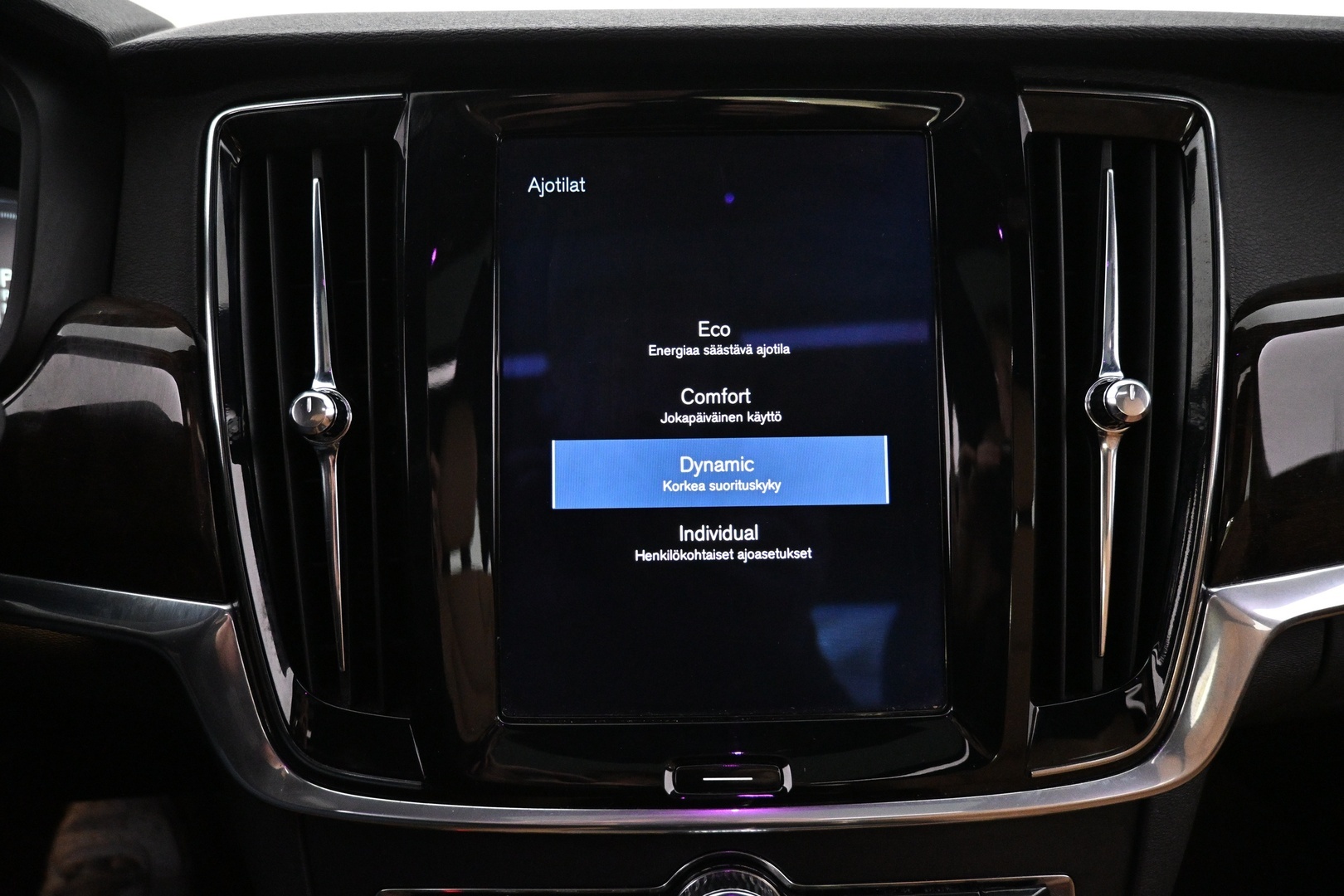 VOLVO S90 2017