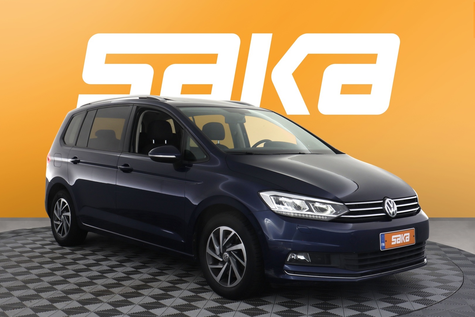 VOLKSWAGEN Touran 2018