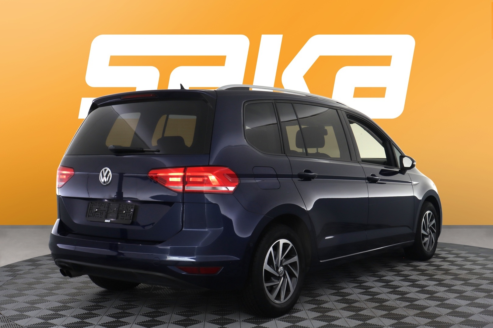 VOLKSWAGEN Touran 2018
