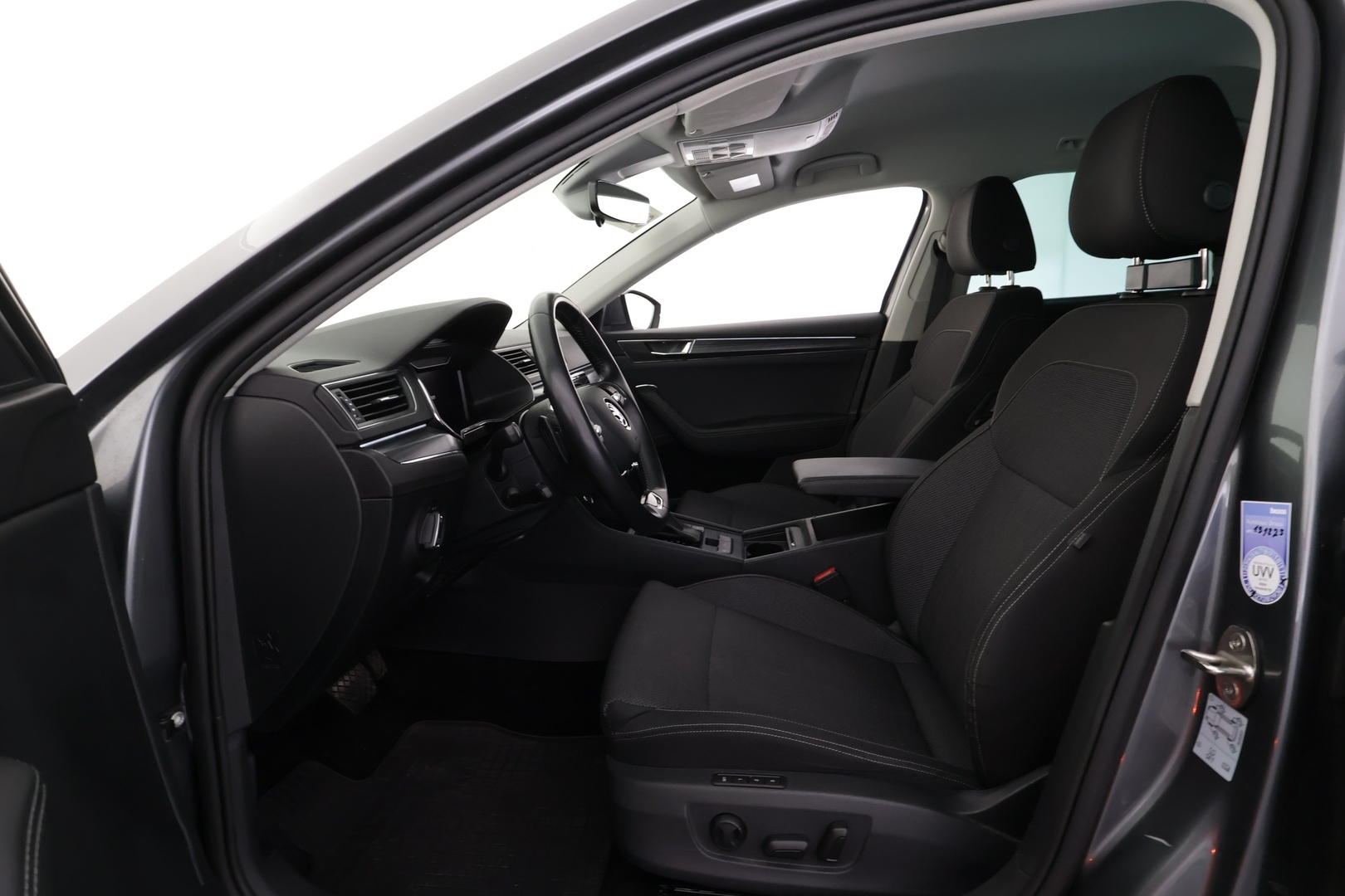 SKODA Superb 2023