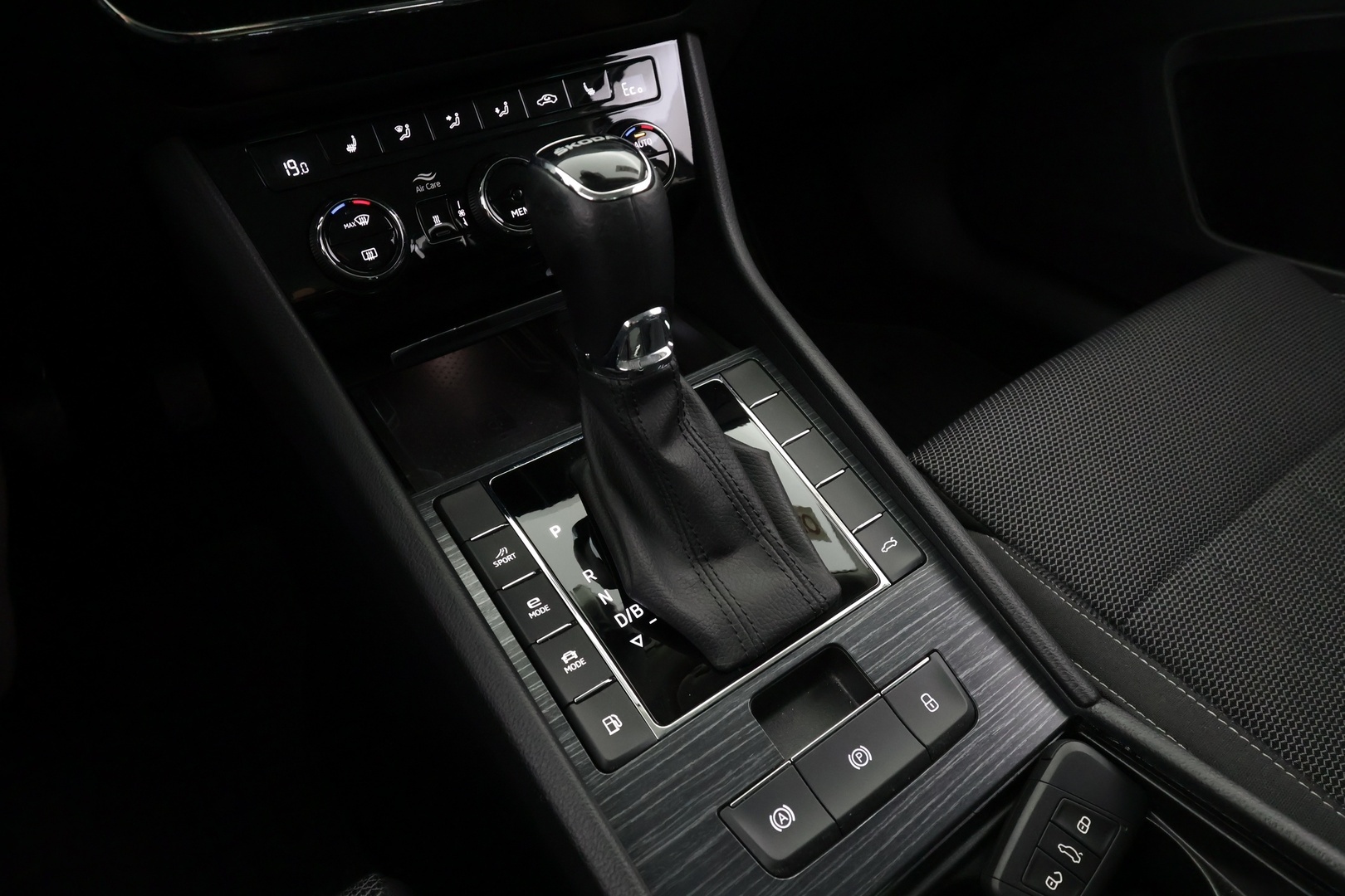 SKODA Superb 2023