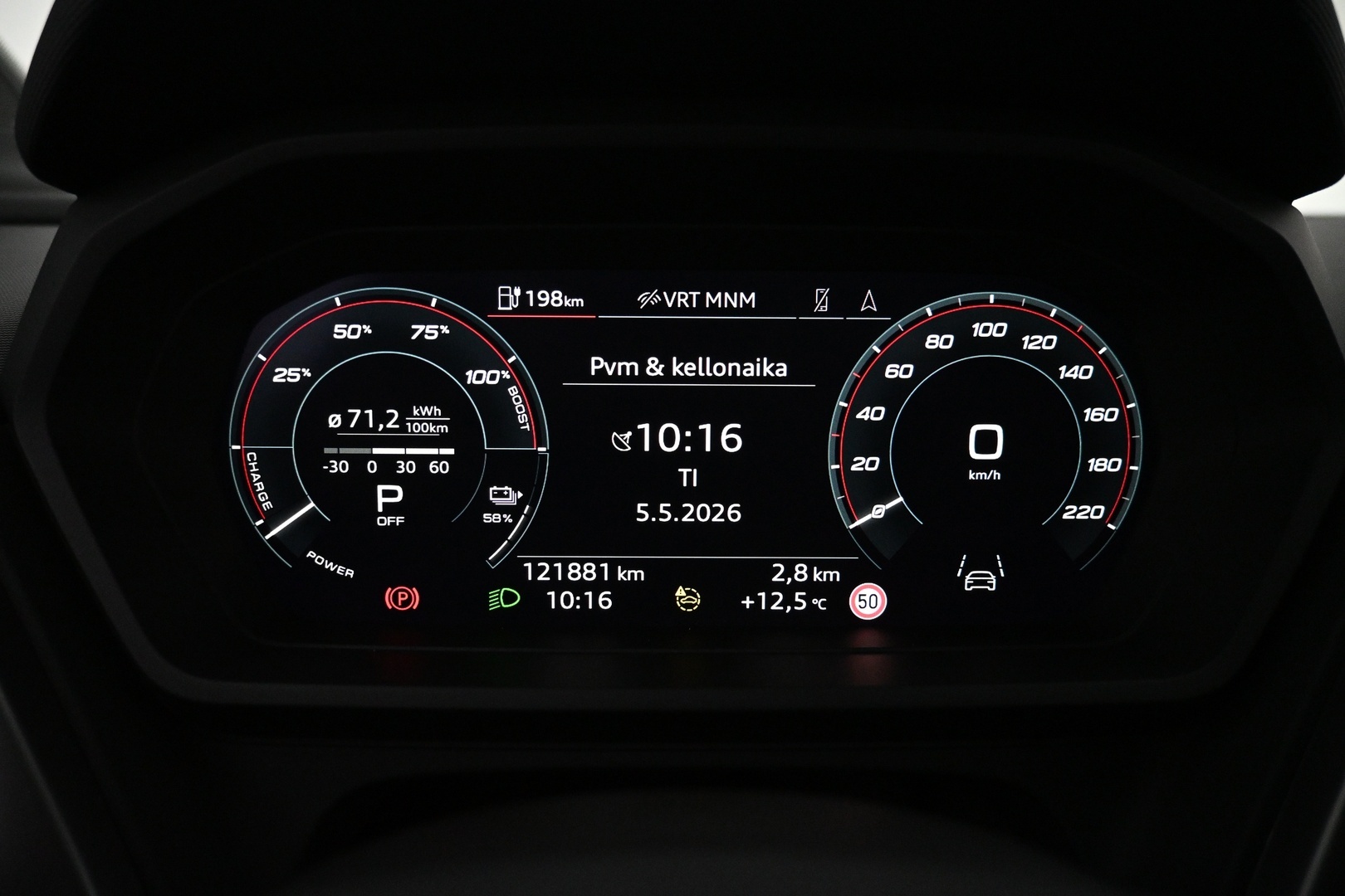 AUDI Q4 e-tron 2022