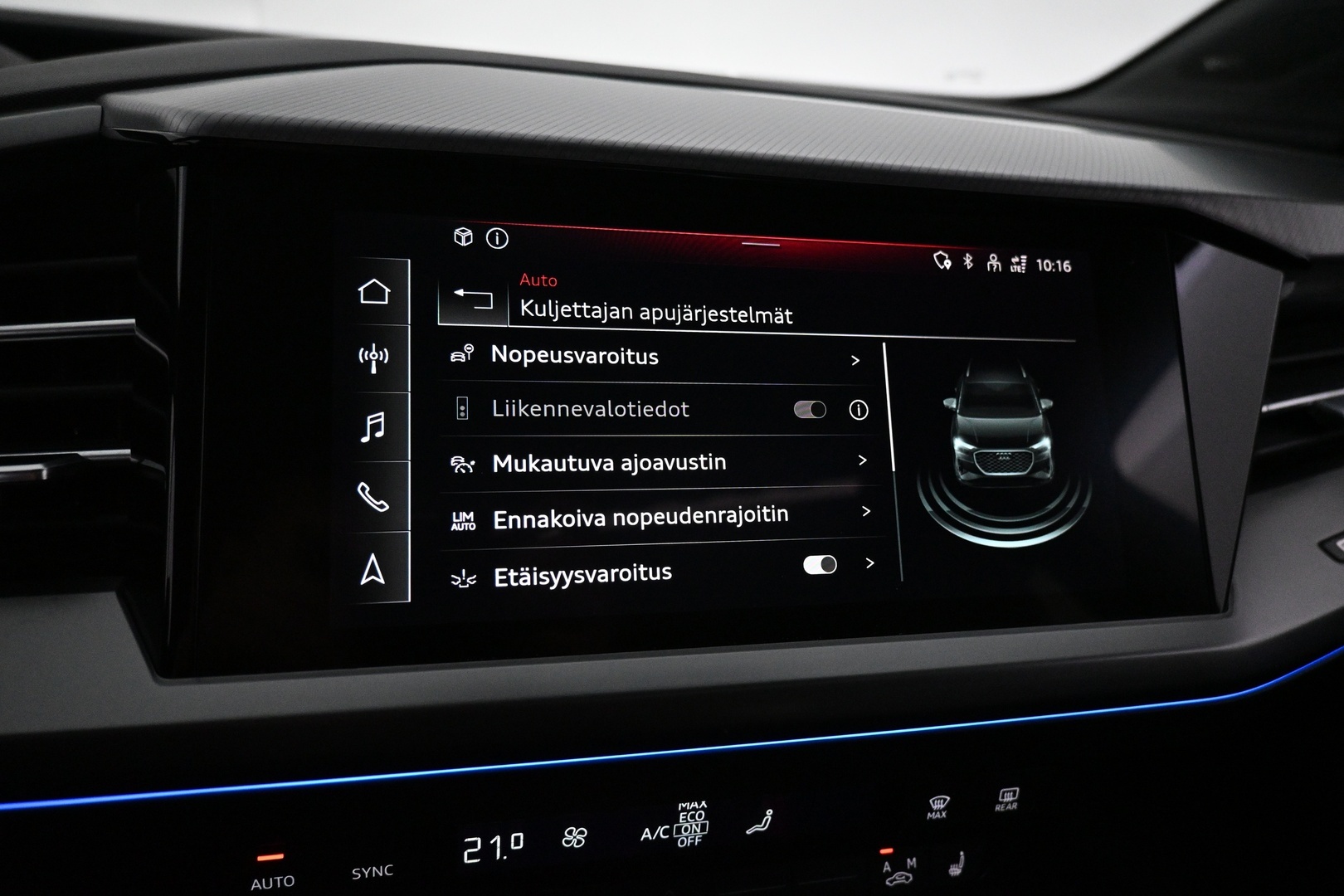 AUDI Q4 e-tron 2022