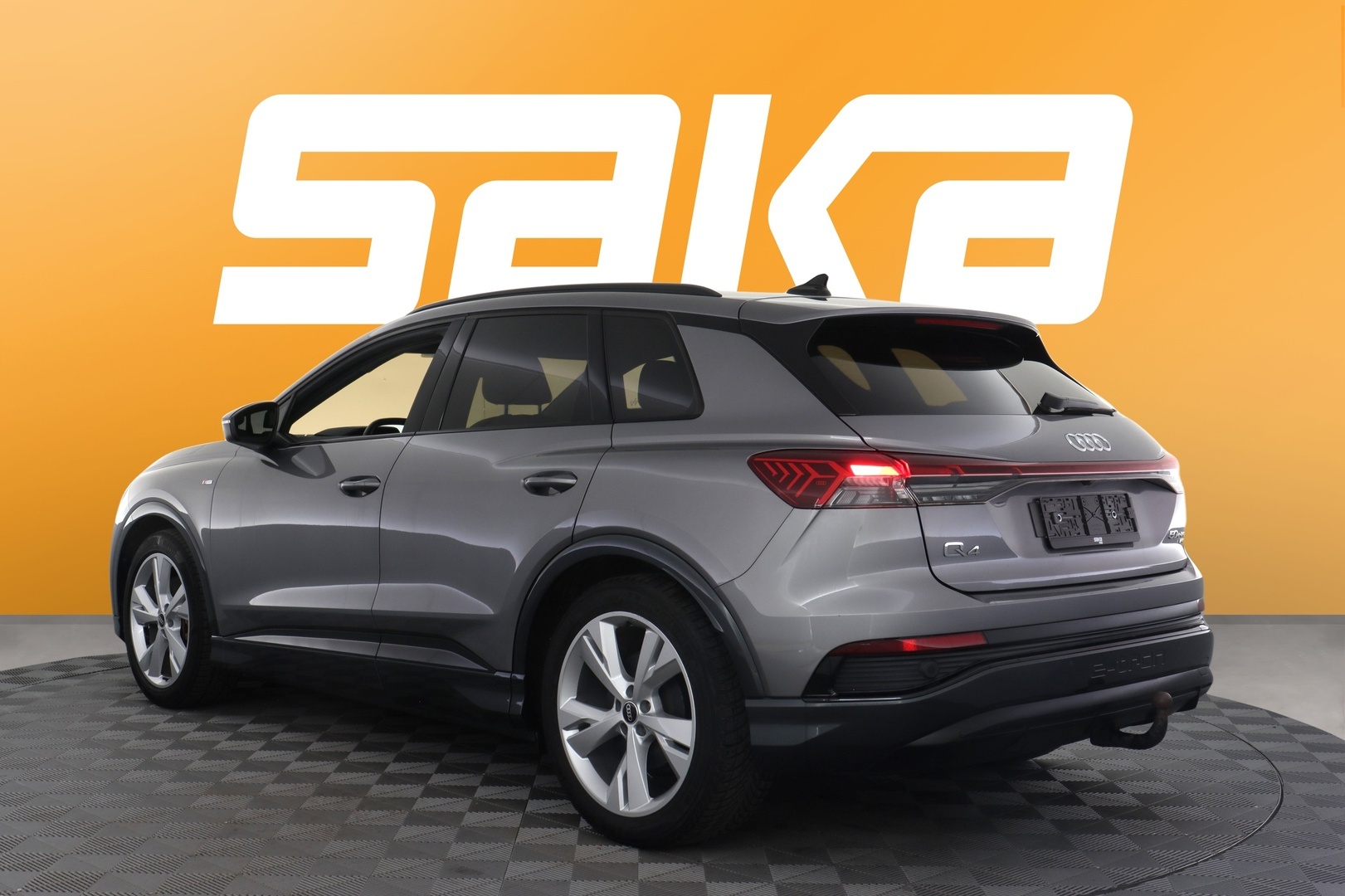 AUDI Q4 e-tron 2022