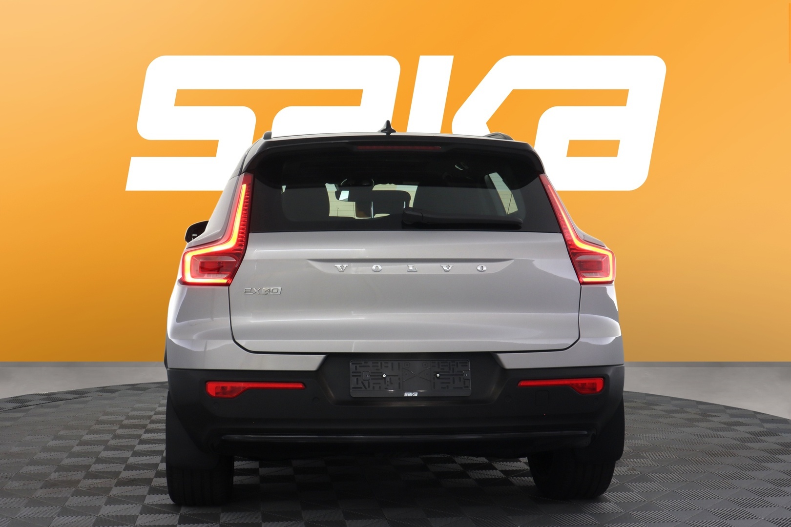 VOLVO EX40 2025