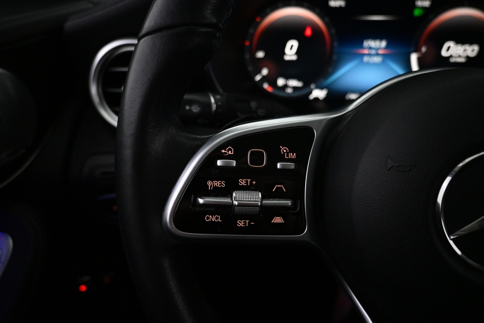 MERCEDES-BENZ GLC 2020