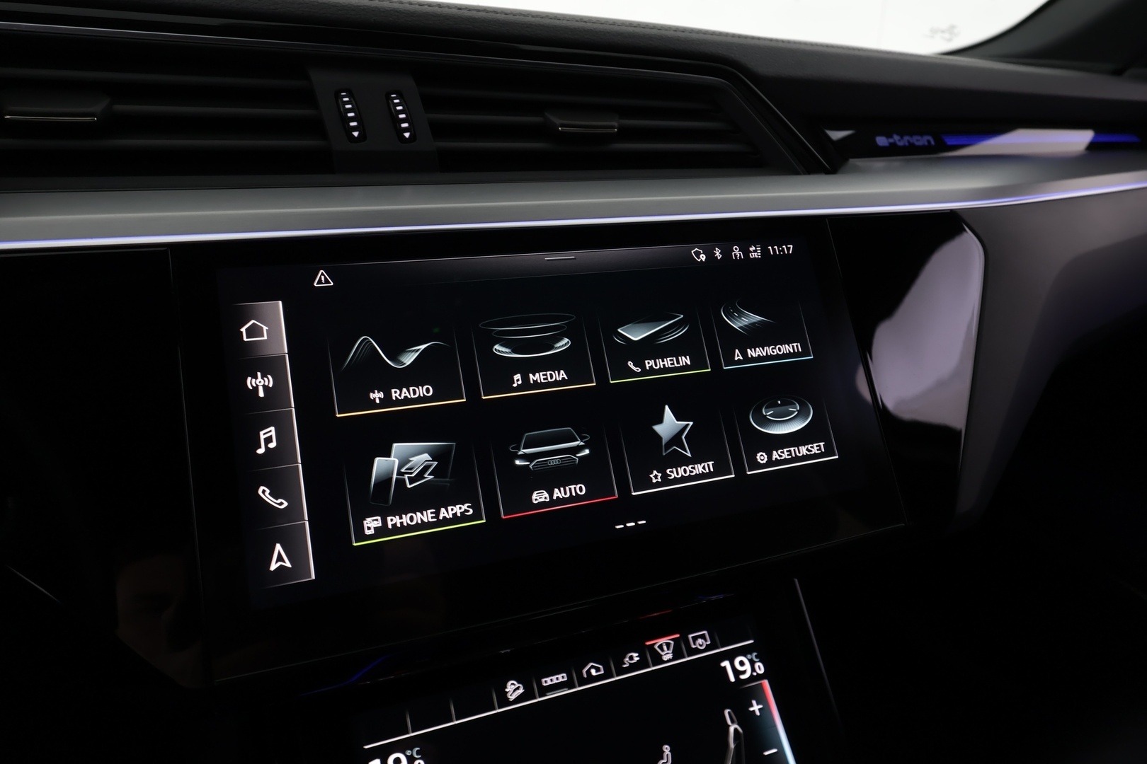 AUDI e-tron 2022