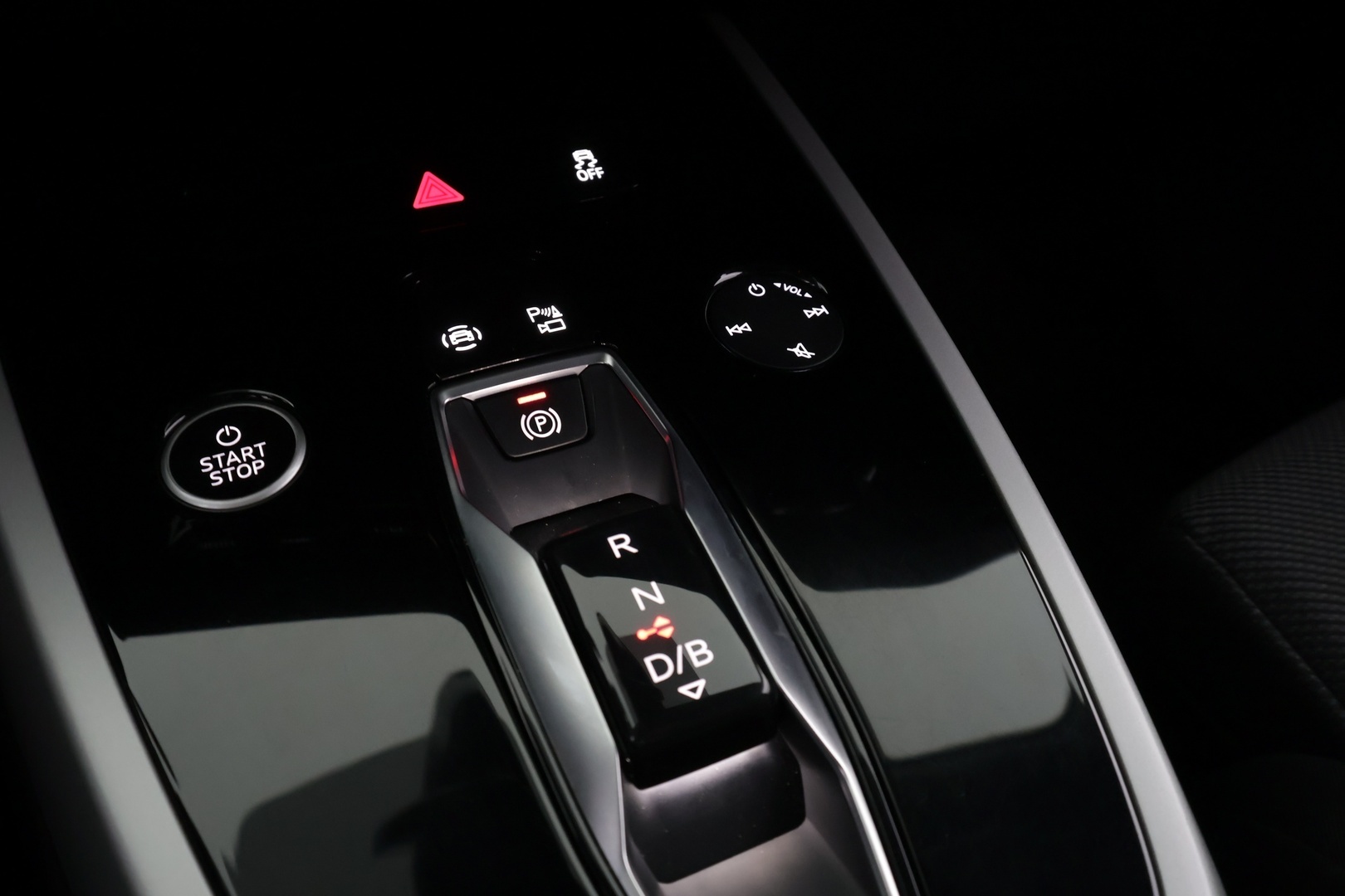 AUDI Q4 e-tron 2023