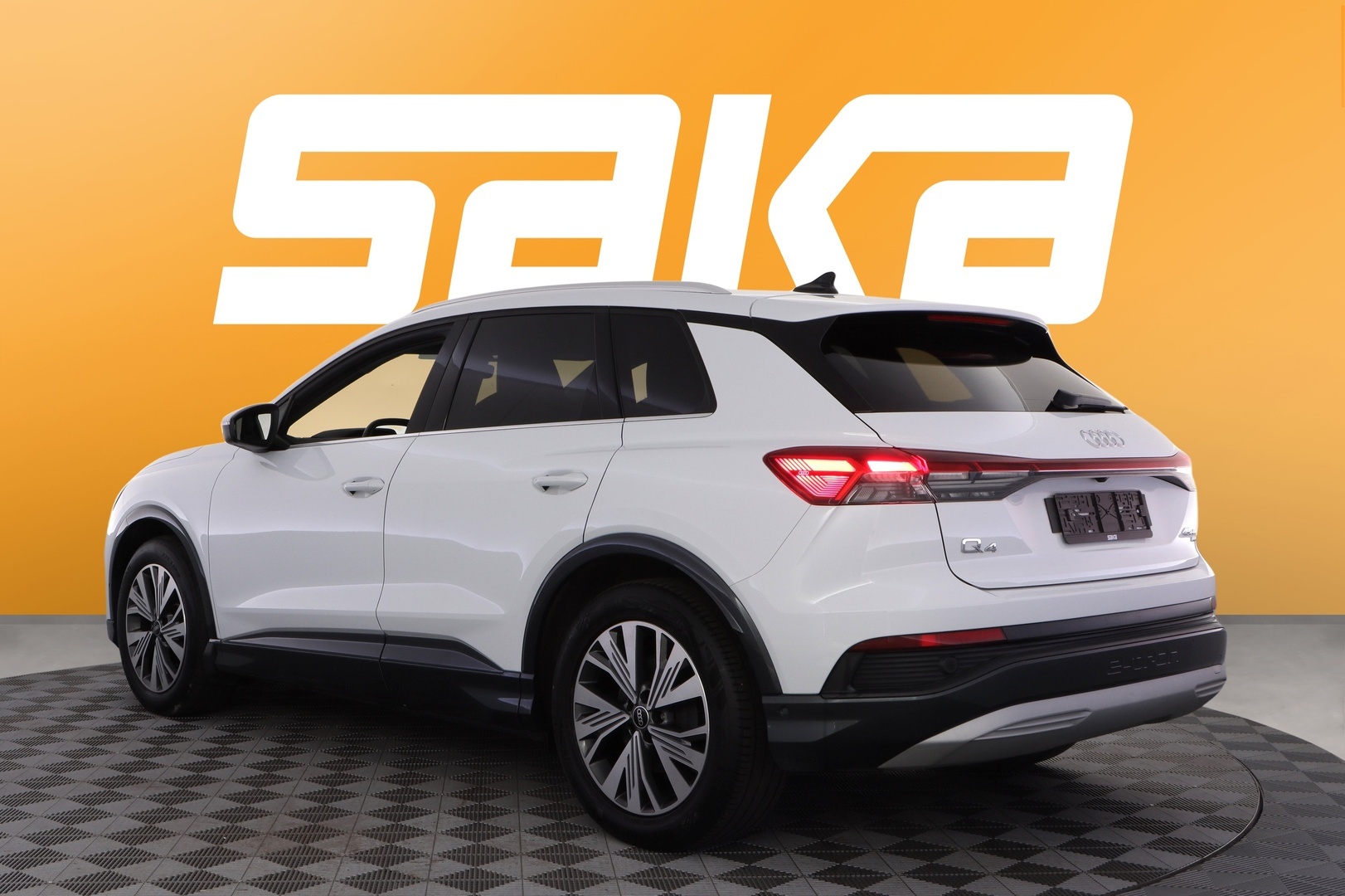 AUDI Q4 e-tron 2023