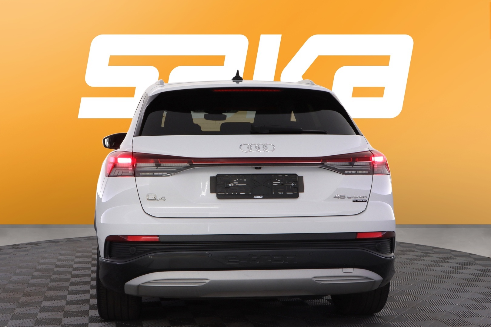 AUDI Q4 e-tron 2023