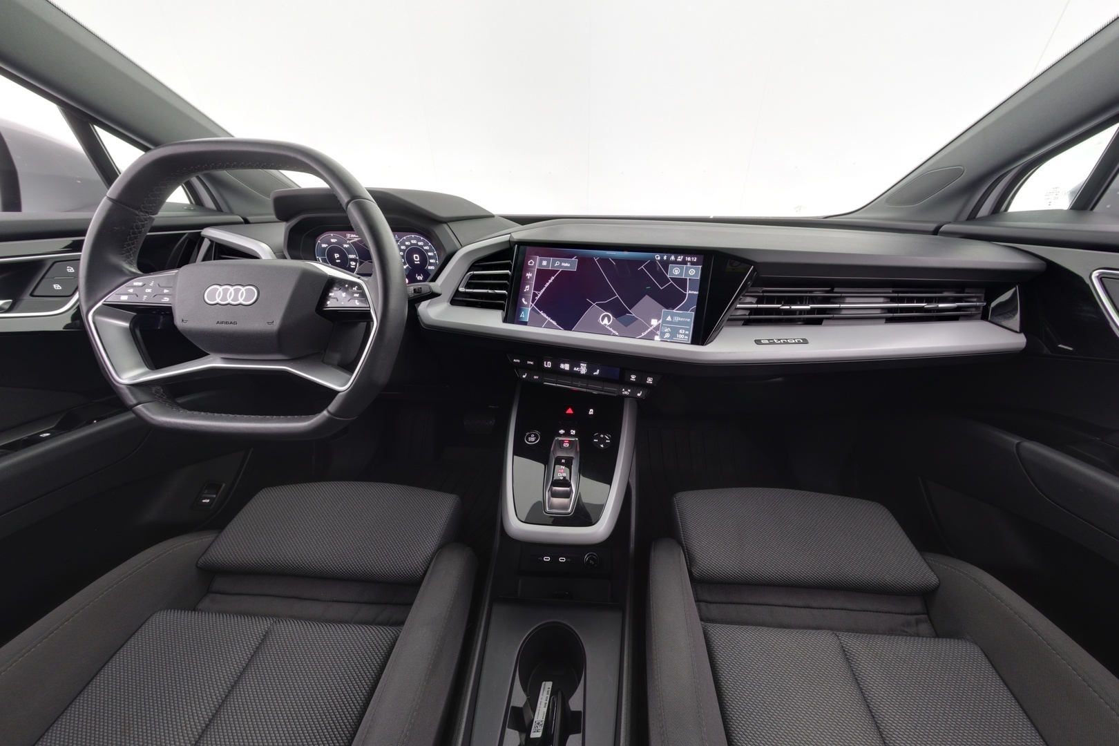 AUDI Q4 e-tron 2023