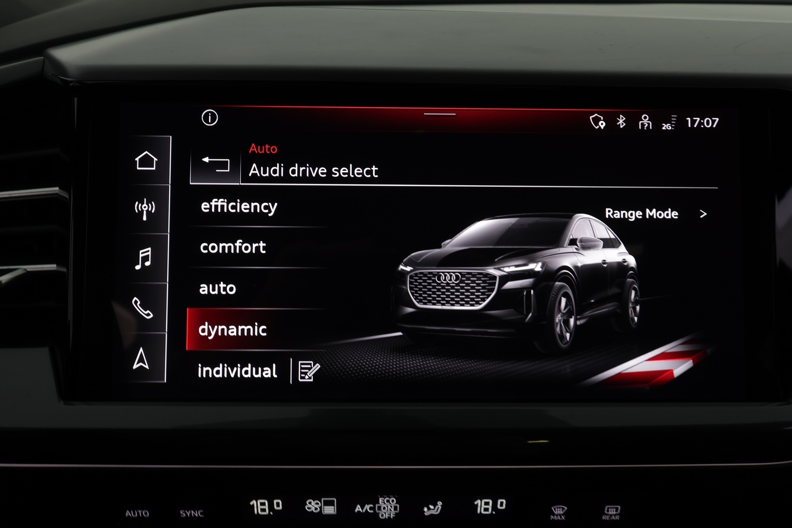 AUDI Q4 e-tron 2022
