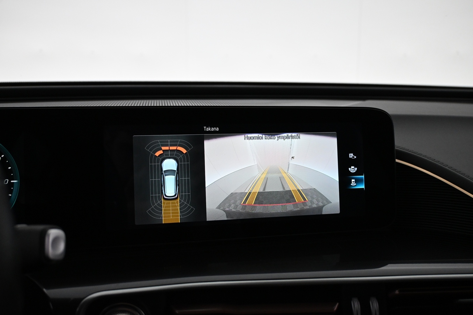 MERCEDES-BENZ EQC 2022