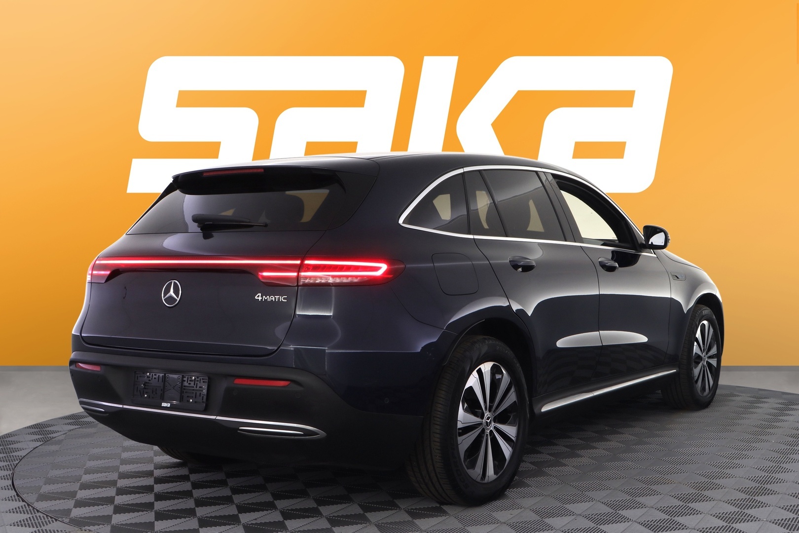 MERCEDES-BENZ EQC 2022