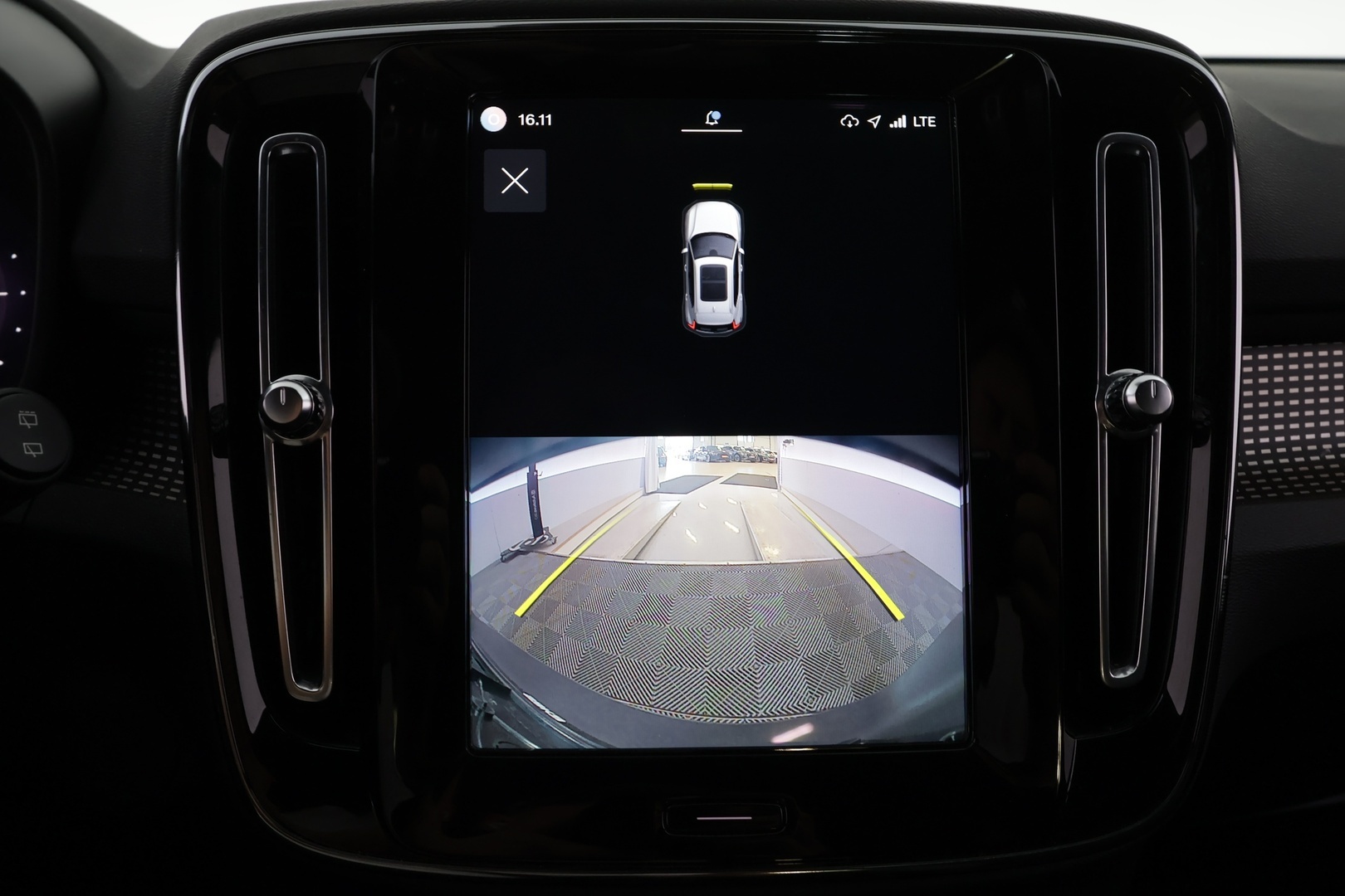 VOLVO XC40 2022