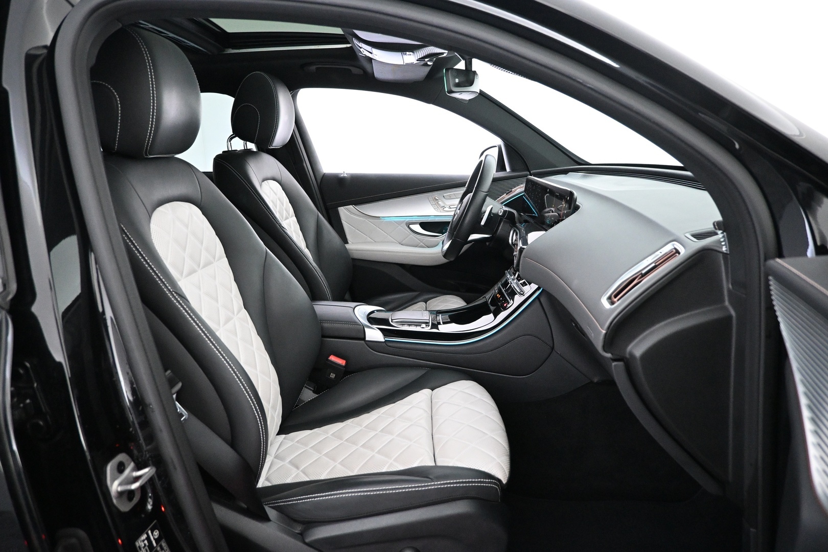 MERCEDES-BENZ EQC 2023