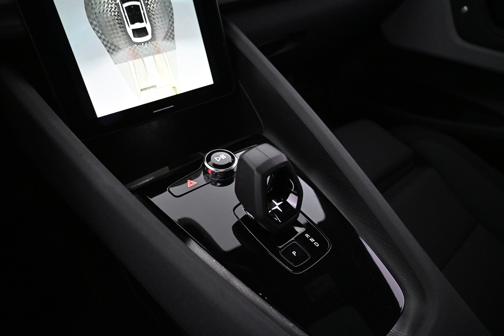 POLESTAR 2 2023