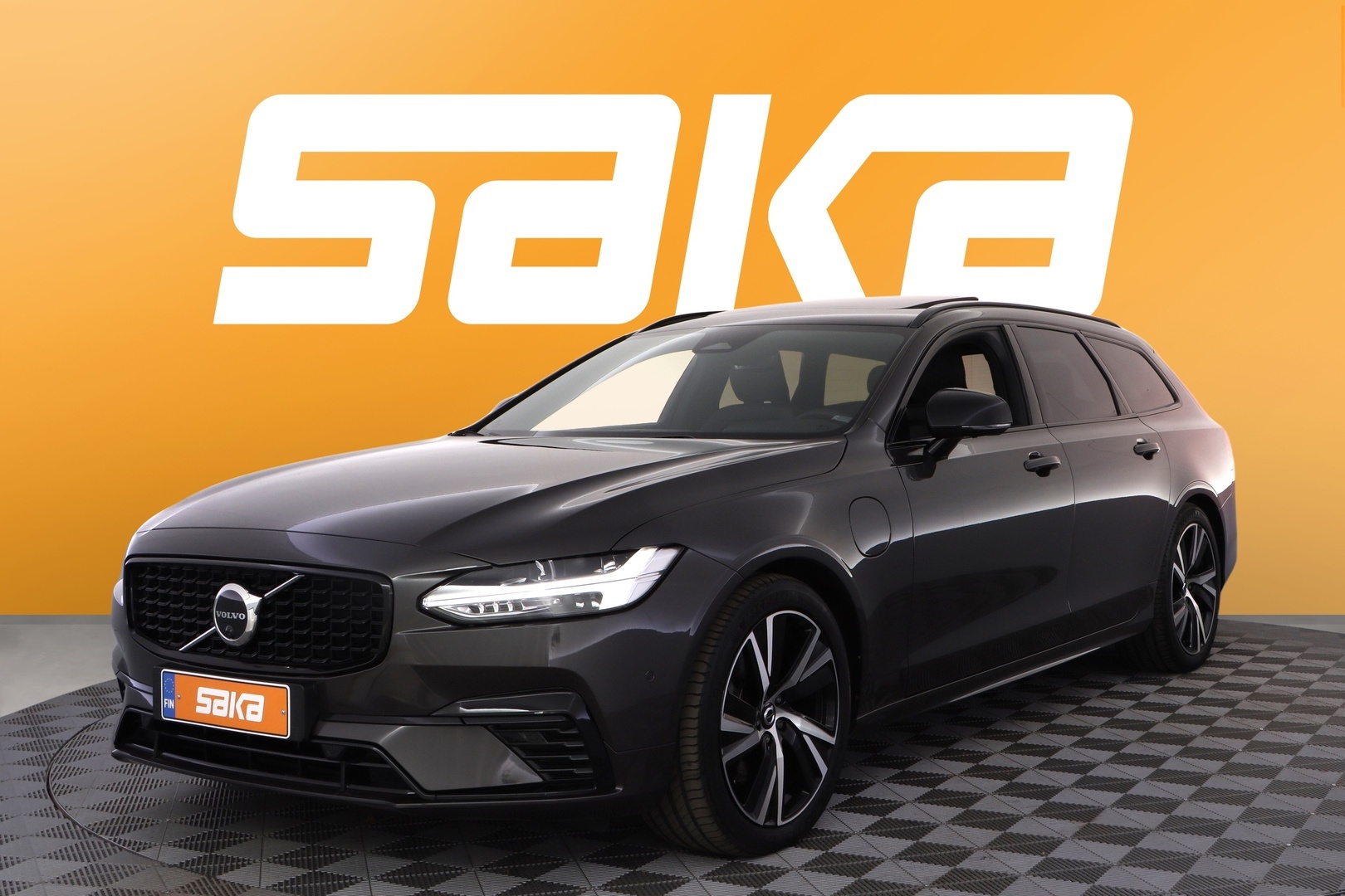 VOLVO V90 2022