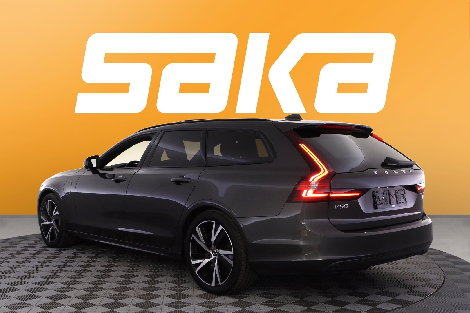 VOLVO V90 2022